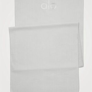 ALO yoga No-Slip Yoga Mat Towel